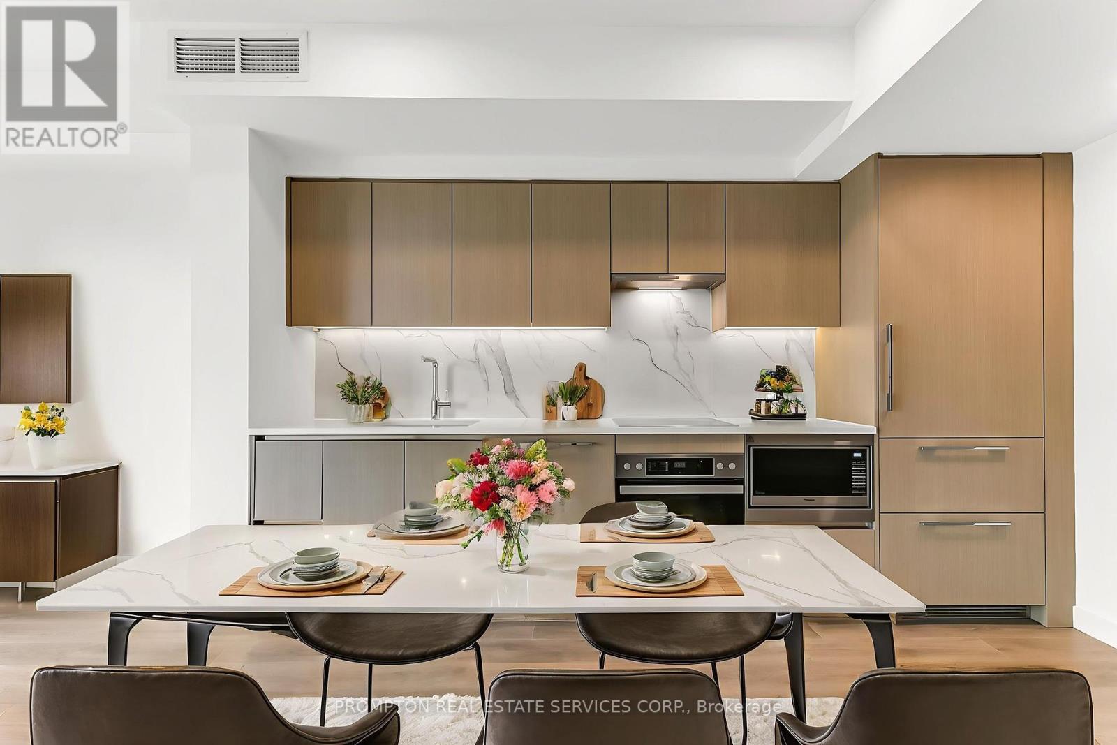 1511 - 3 Concord Cityplace Way, Toronto, Ontario  M5V 0X3 - Photo 5 - C12209061