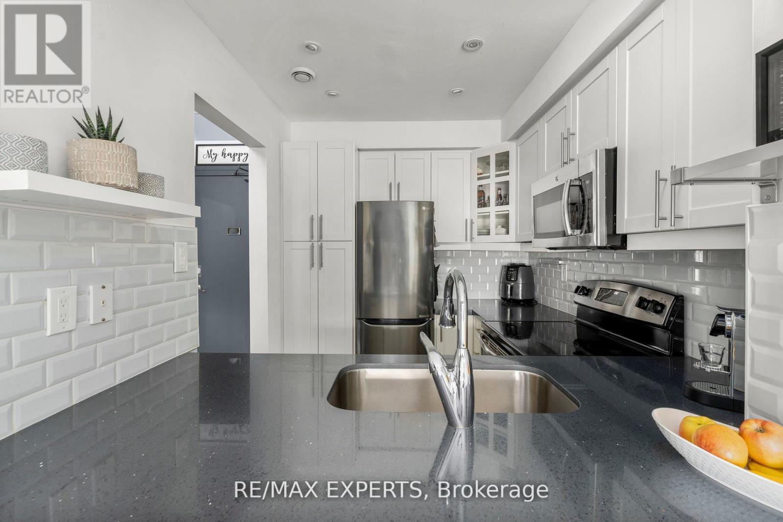 206 - 1000 Sheppard Avenue W, Toronto, Ontario  M3H 2T6 - Photo 12 - C12209062