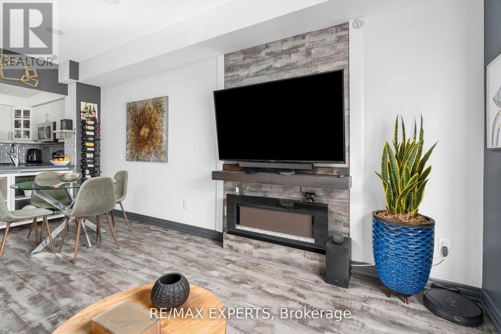 206 - 1000 Sheppard Avenue W, Toronto, Ontario  M3H 2T6 - Photo 18 - C12209062