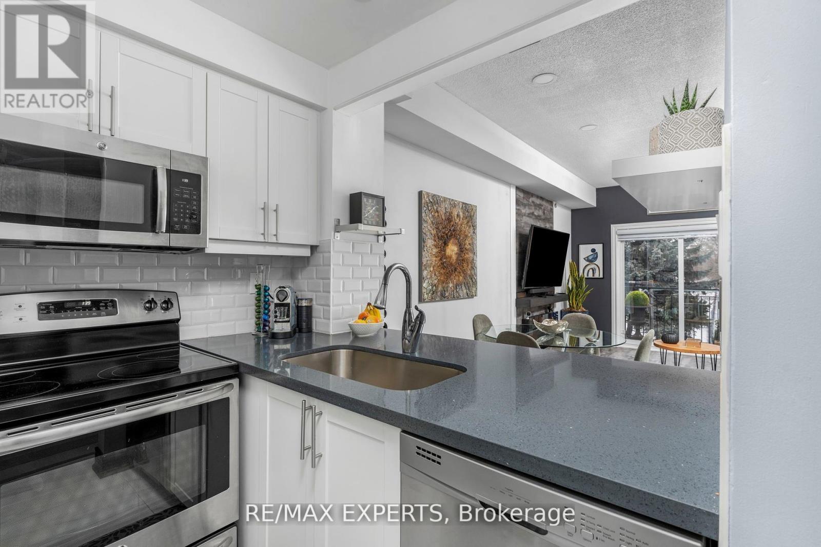 206 - 1000 Sheppard Avenue W, Toronto, Ontario  M3H 2T6 - Photo 7 - C12209062