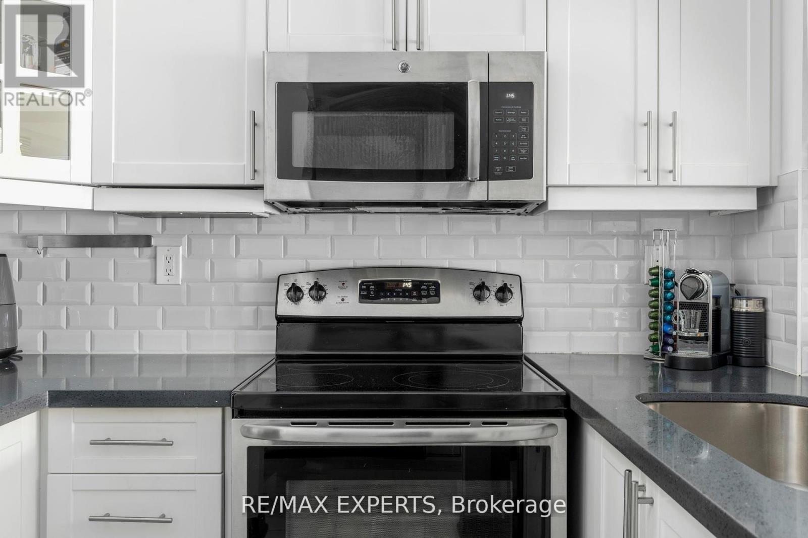 206 - 1000 Sheppard Avenue W, Toronto, Ontario  M3H 2T6 - Photo 9 - C12209062