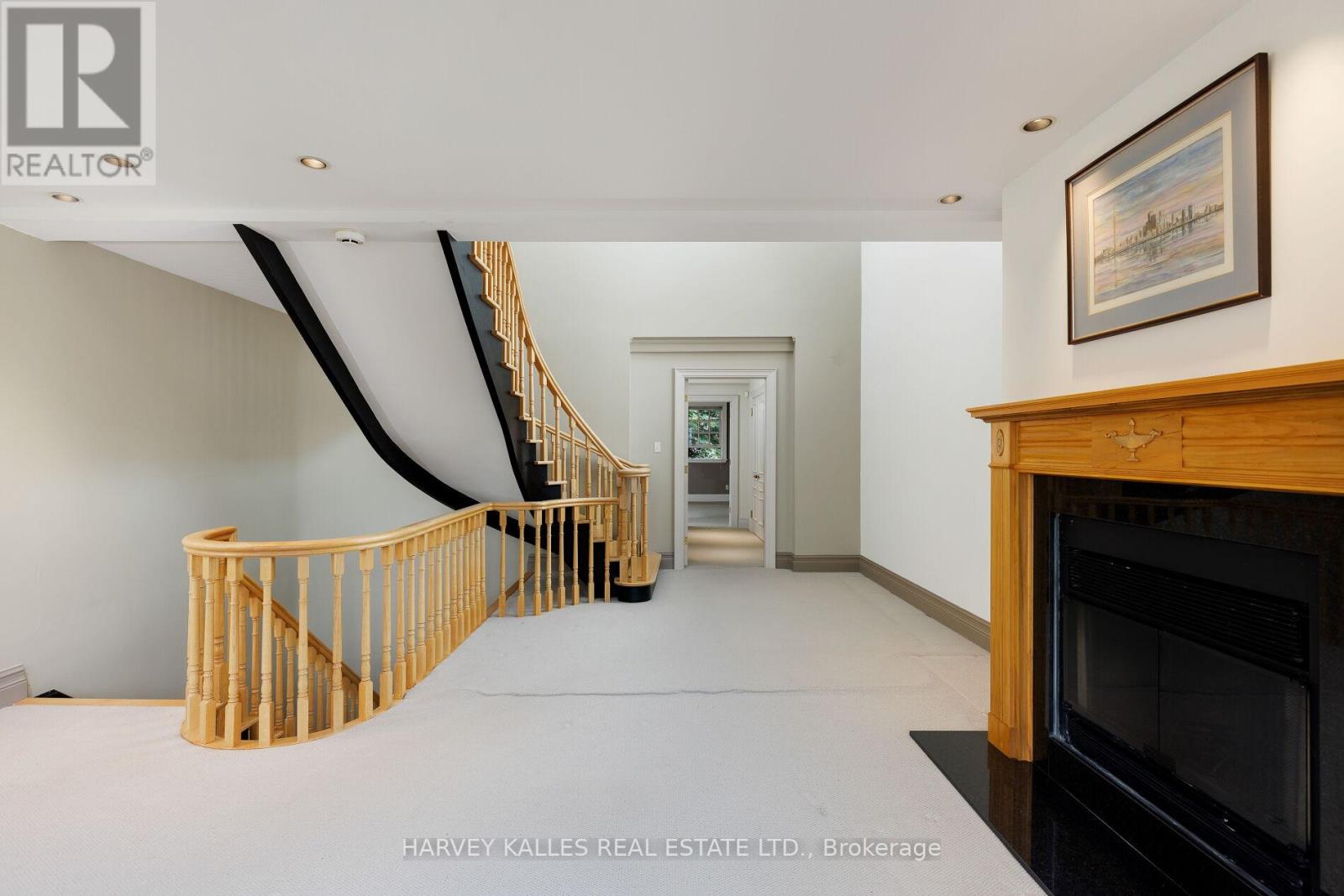11 Berryman Street, Toronto, Ontario  M5R 1M7 - Photo 18 - C12209116