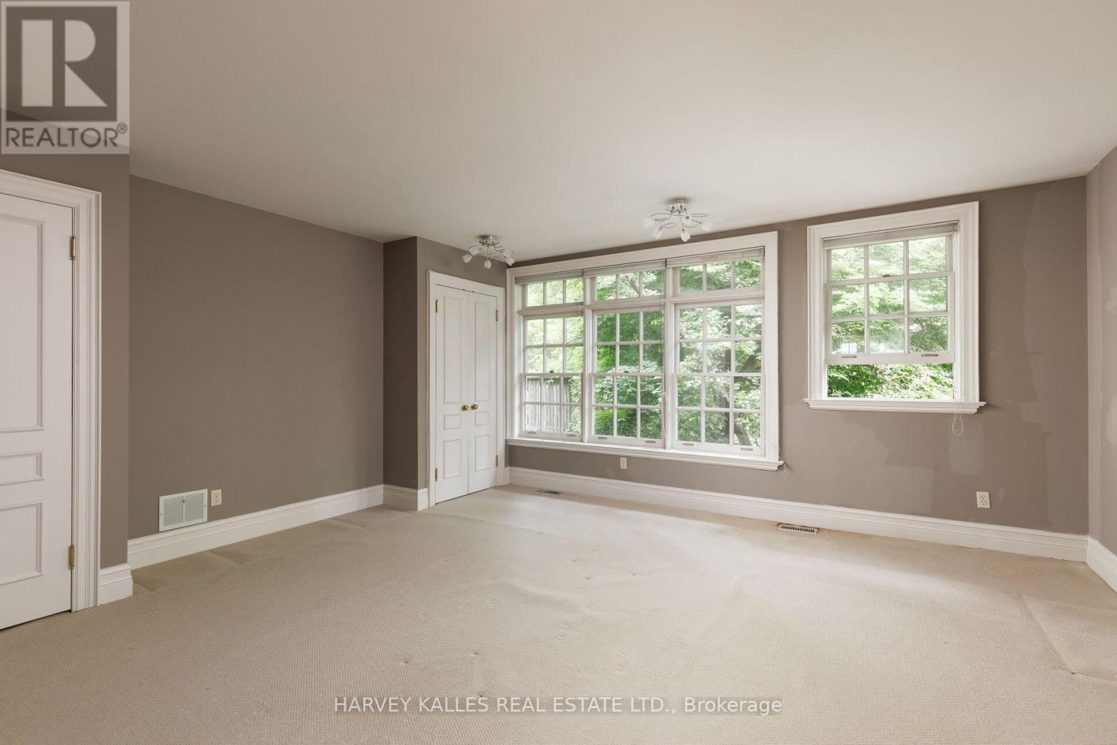 11 Berryman Street, Toronto, Ontario  M5R 1M7 - Photo 21 - C12209116