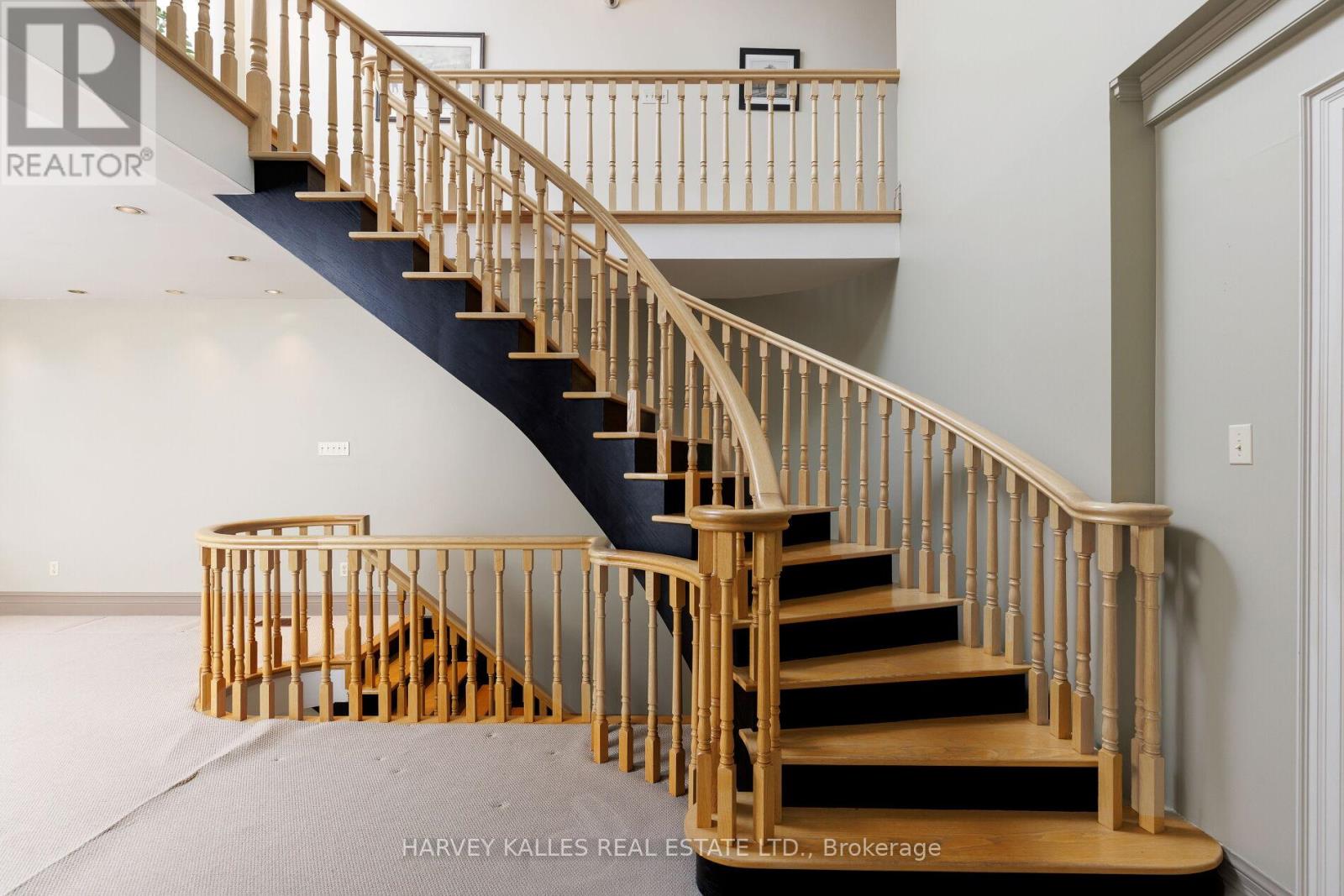 11 Berryman Street, Toronto, Ontario  M5R 1M7 - Photo 27 - C12209116