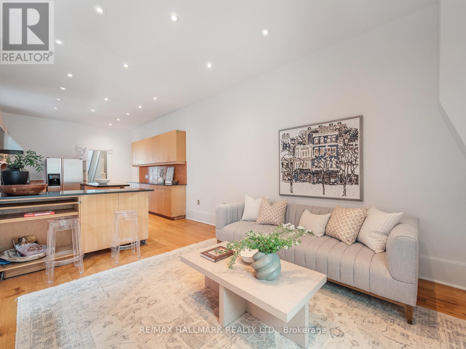 85 Mackenzie Crescent, Toronto (Little Portugal), Ontario  M6J 1T2 - Photo 20 - C12209121