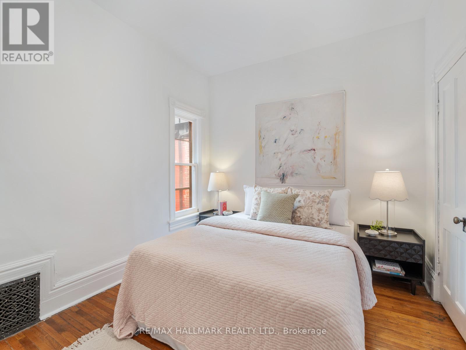 85 Mackenzie Crescent, Toronto (Little Portugal), Ontario  M6J 1T2 - Photo 27 - C12209121