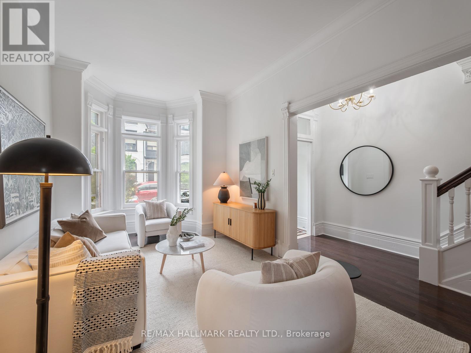 85 Mackenzie Crescent, Toronto (Little Portugal), Ontario  M6J 1T2 - Photo 4 - C12209121
