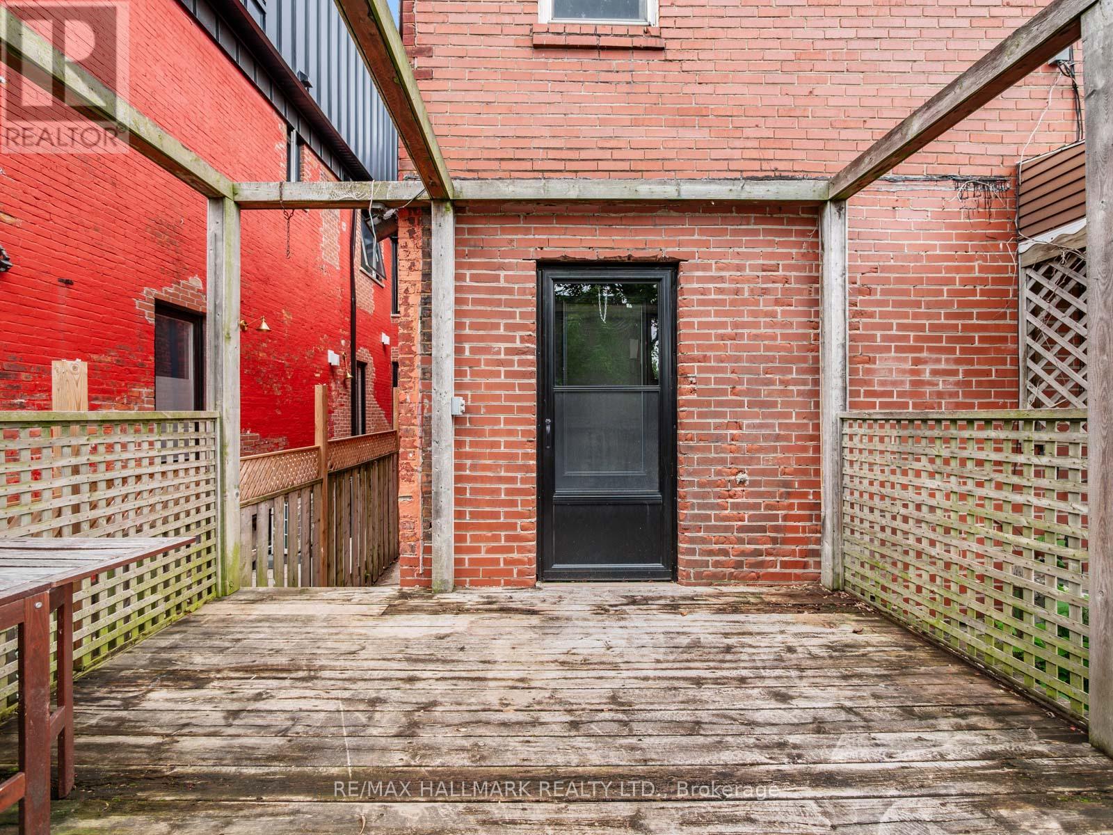 85 Mackenzie Crescent, Toronto (Little Portugal), Ontario  M6J 1T2 - Photo 44 - C12209121