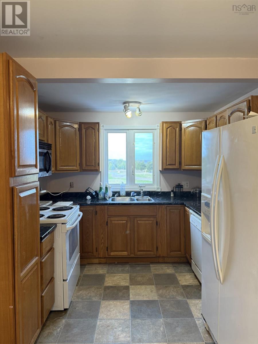 20 Campbells Lane, Main-À-Dieu, Nova Scotia  B1C 1V6 - Photo 4 - 202511651
