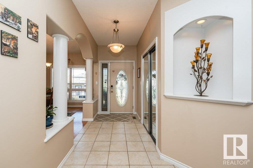 6 Woods Co, Leduc, Alberta  T9E 8K3 - Photo 4 - E4441445
