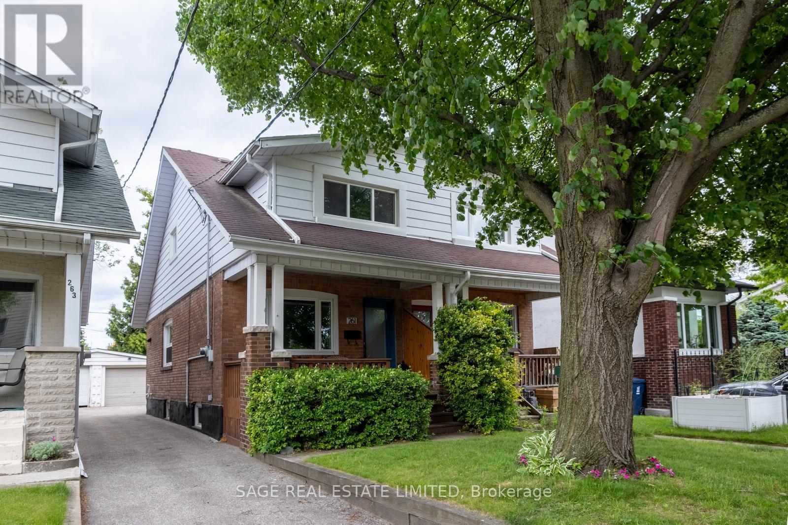 261 MONARCH PARK AVENUE, Toronto, Ontario