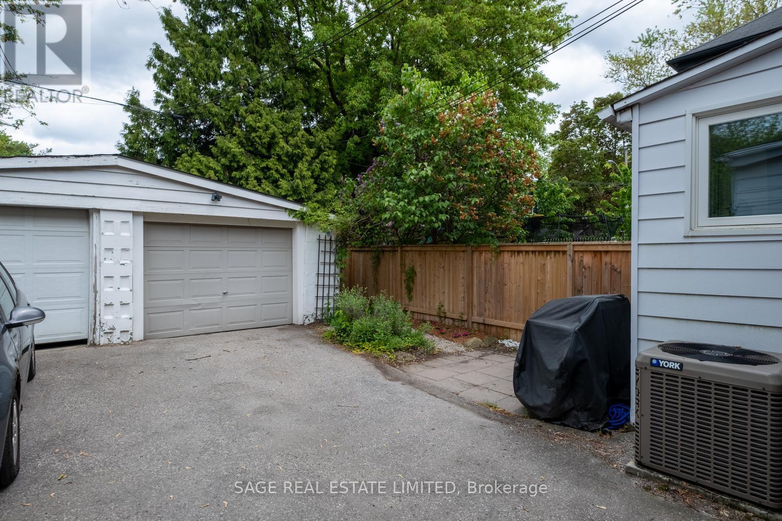 261 Monarch Park Avenue, Toronto (Danforth Village-East York), Ontario  M4J 4S6 - Photo 16 - E12208794