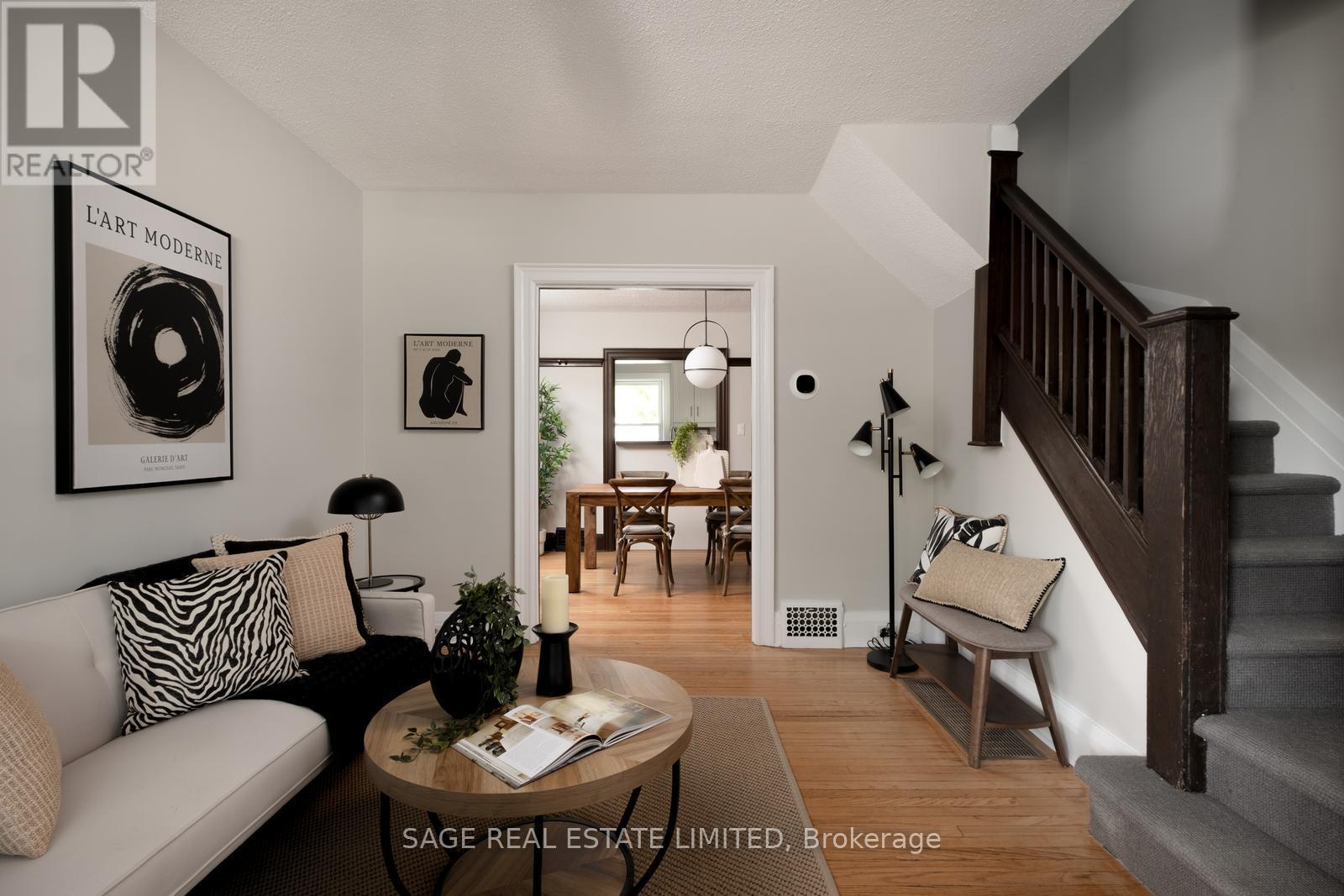 261 Monarch Park Avenue, Toronto (Danforth Village-East York), Ontario  M4J 4S6 - Photo 4 - E12208794