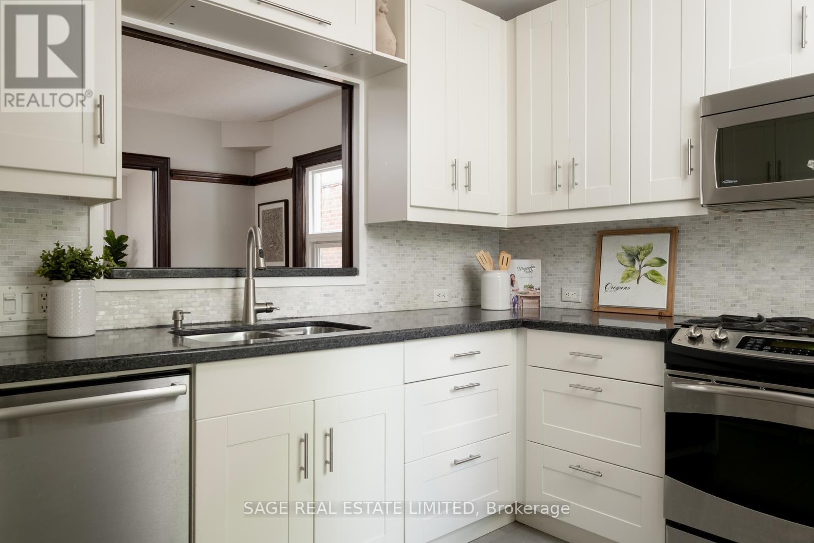 261 Monarch Park Avenue, Toronto (Danforth Village-East York), Ontario  M4J 4S6 - Photo 9 - E12208794