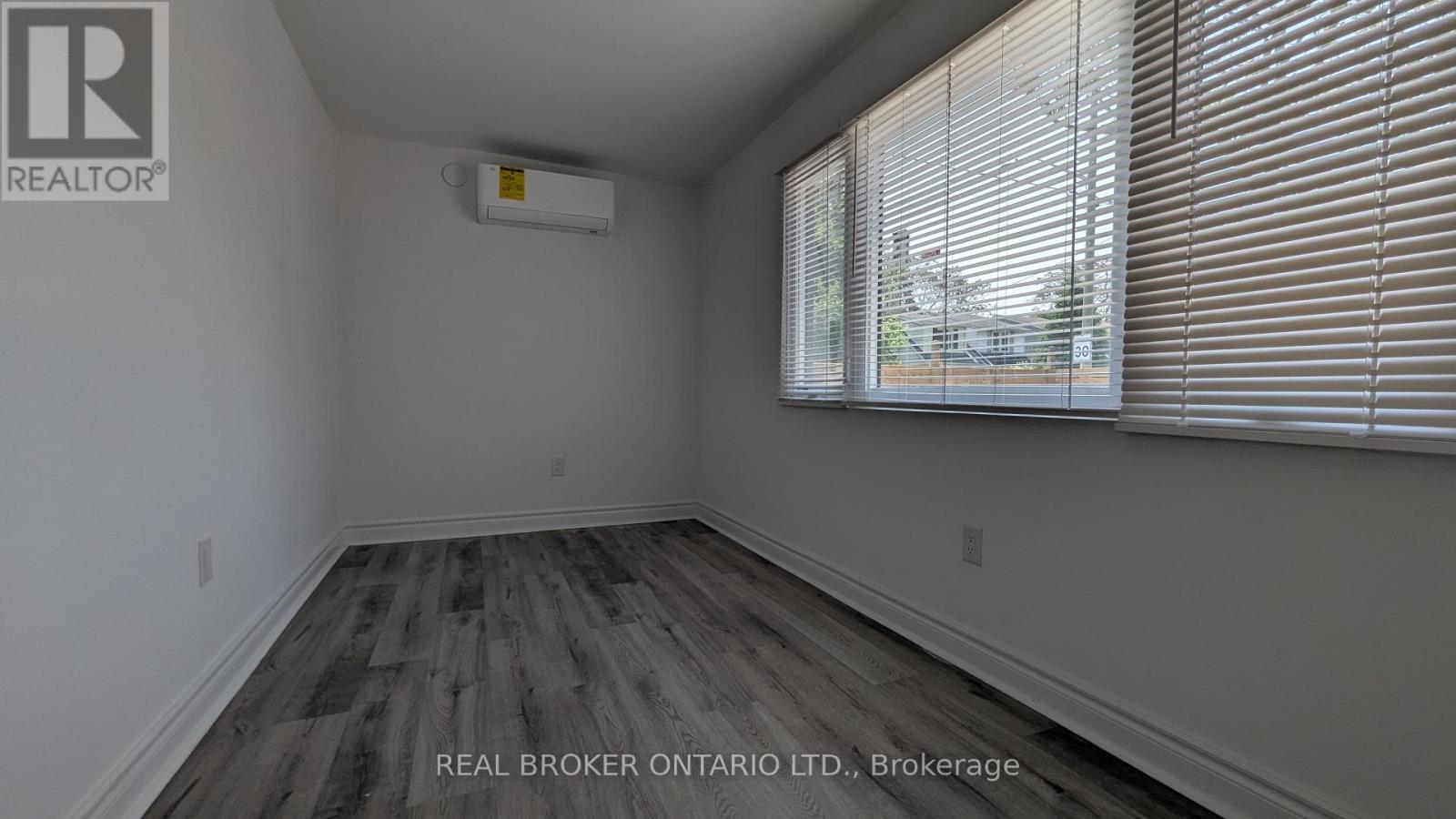 Unit #2 - 1150 Woodbine Avenue, Toronto, Ontario  M4C 4C9 - Photo 4 - E12208802