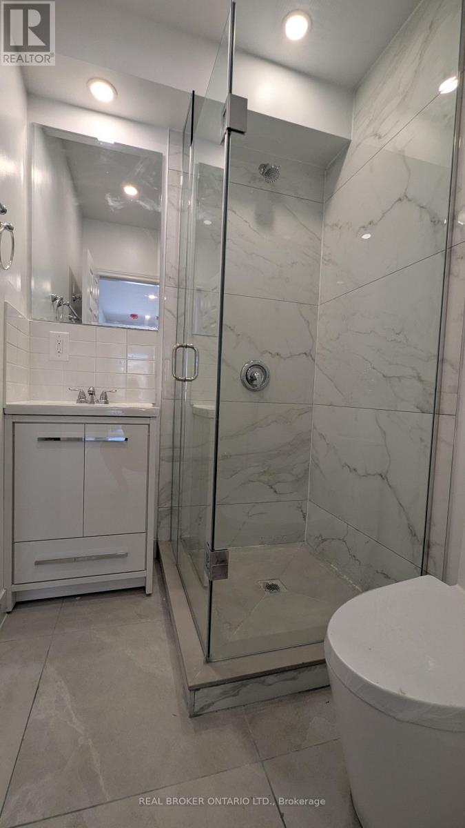 Unit #2 - 1150 Woodbine Avenue, Toronto, Ontario  M4C 4C9 - Photo 6 - E12208802