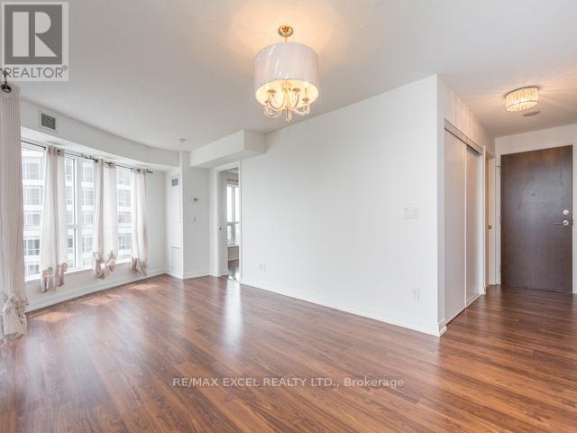 2013 - 181 Village Green Square, Toronto, Ontario  M1S 0L3 - Photo 5 - E12208823