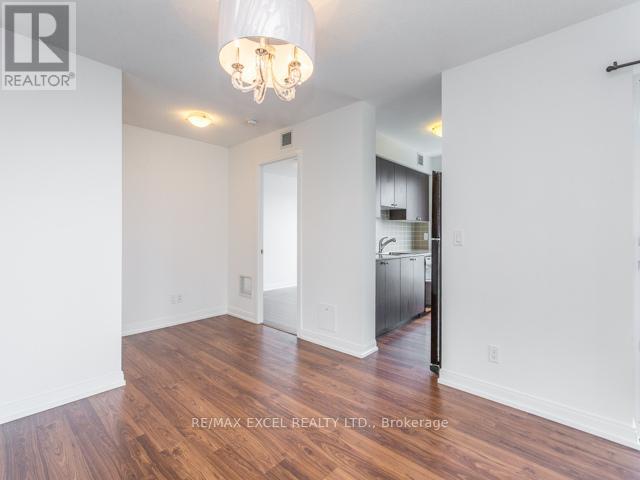 2013 - 181 Village Green Square, Toronto, Ontario  M1S 0L3 - Photo 7 - E12208823