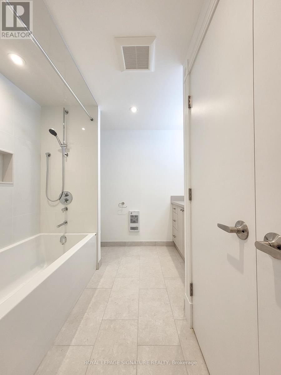 Lower - 18 Coxwell Avenue, Toronto, Ontario  M4L 3A7 - Photo 10 - E12208860