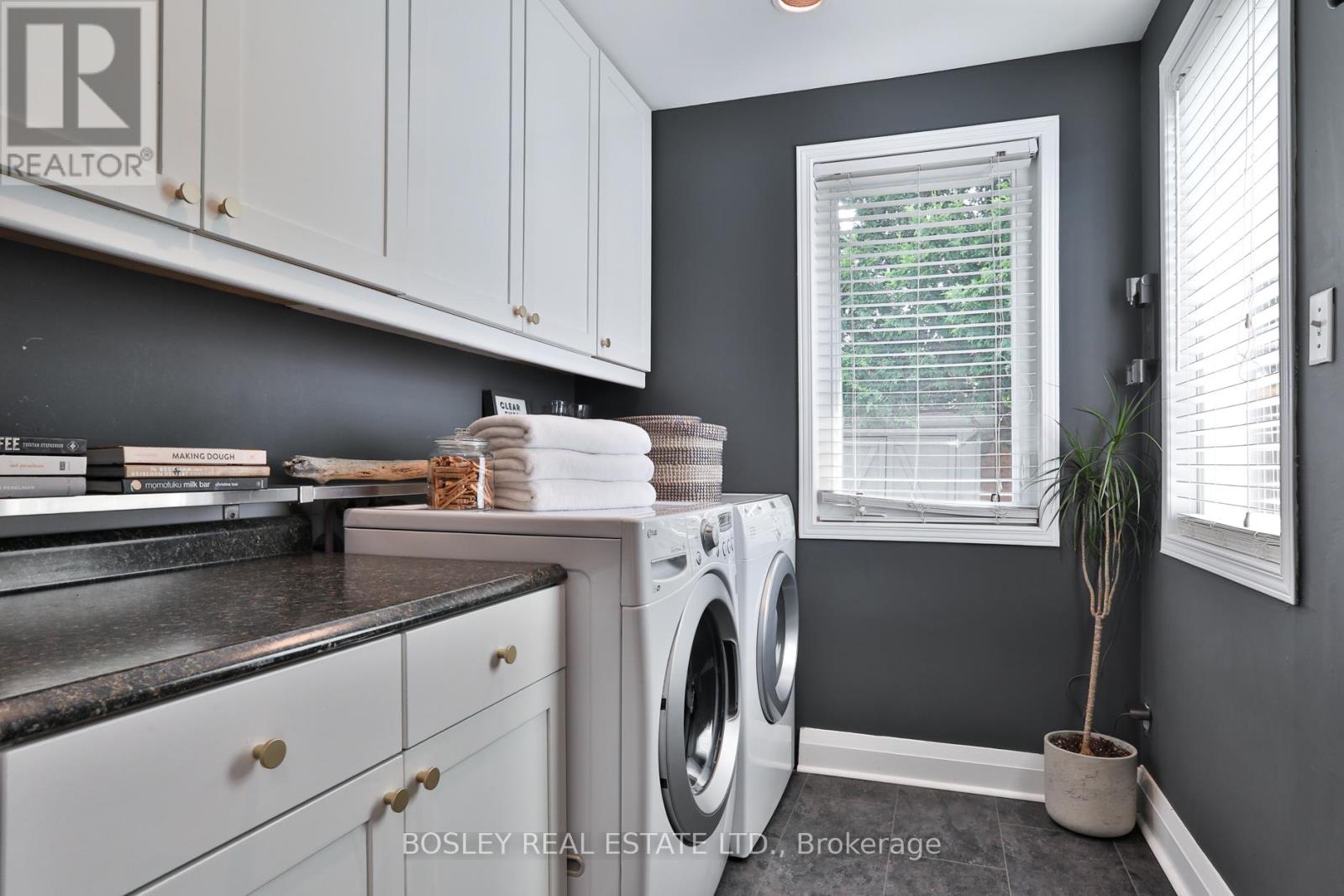9 Prust Avenue, Toronto (South Riverdale), Ontario  M4L 2M7 - Photo 22 - E12208926