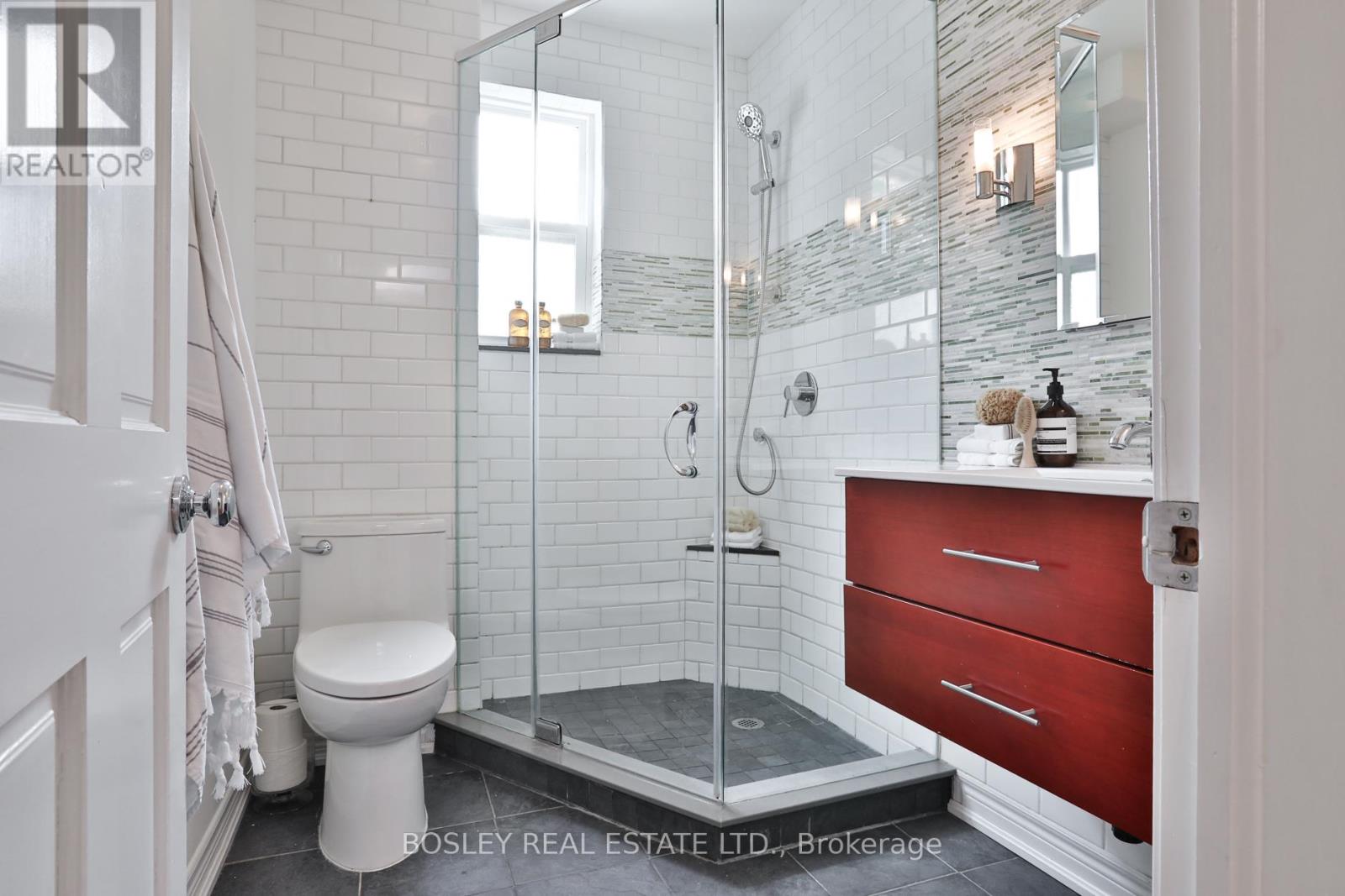 9 Prust Avenue, Toronto (South Riverdale), Ontario  M4L 2M7 - Photo 34 - E12208926