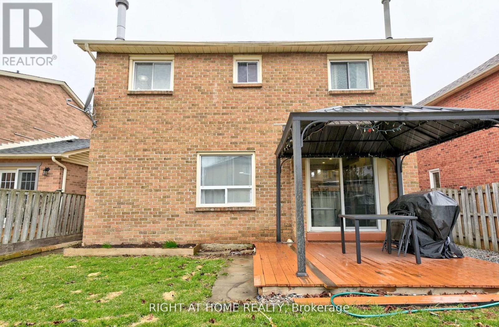 9 Brennan Road, Ajax, Ontario  L1T 2G1 - Photo 2 - E12208941