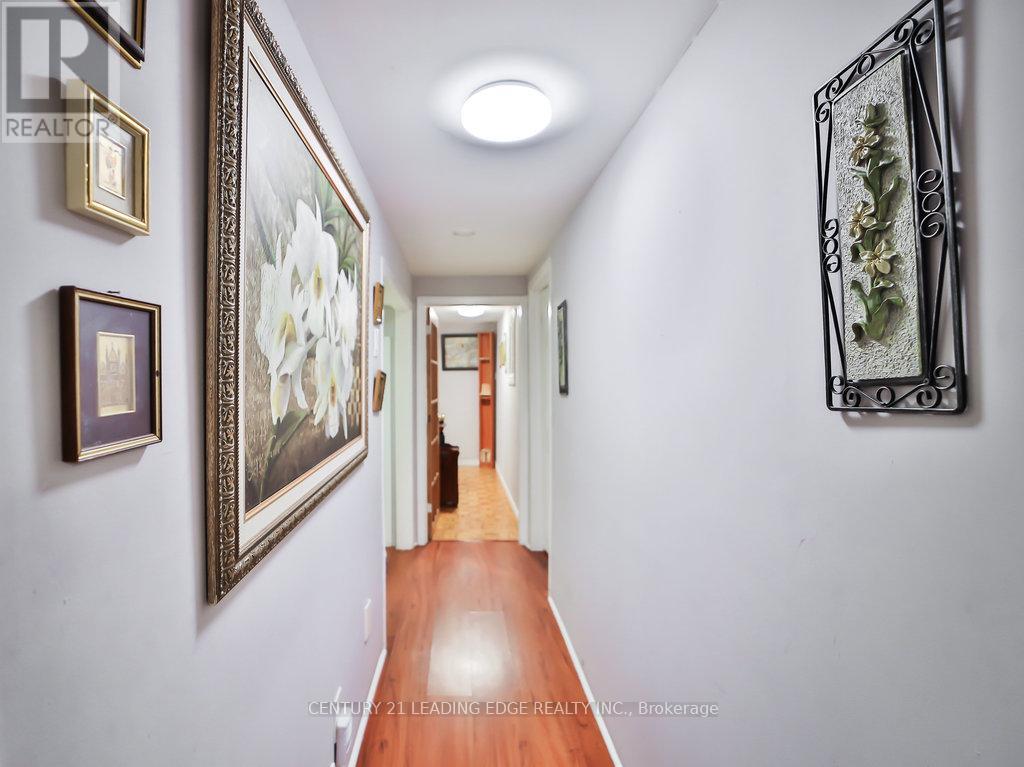 64 Hutcherson Square, Toronto, Ontario  M1B 1C6 - Photo 12 - E12208953