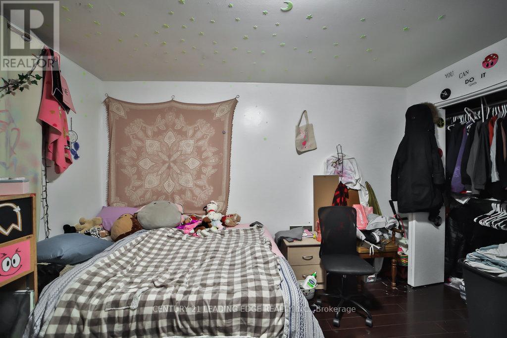 64 Hutcherson Square, Toronto, Ontario  M1B 1C6 - Photo 9 - E12208953