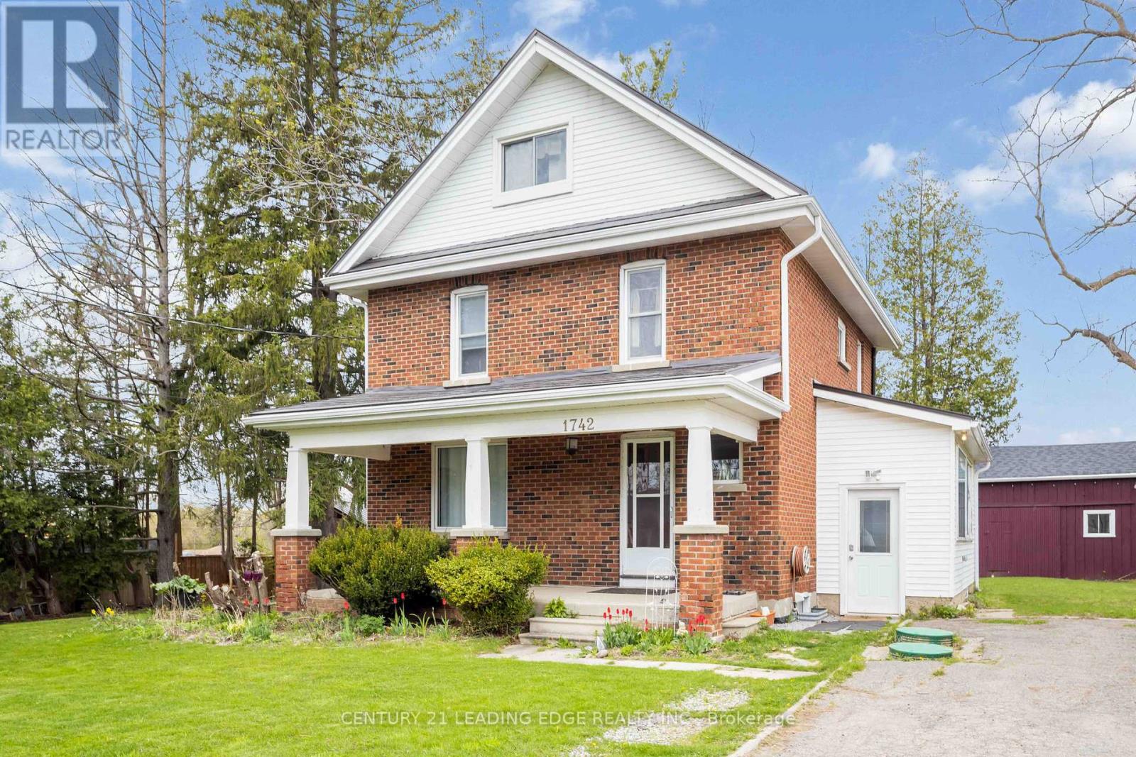 1742 Lane Street, Pickering, Ontario  L1Y 1B6 - Photo 2 - E12209014