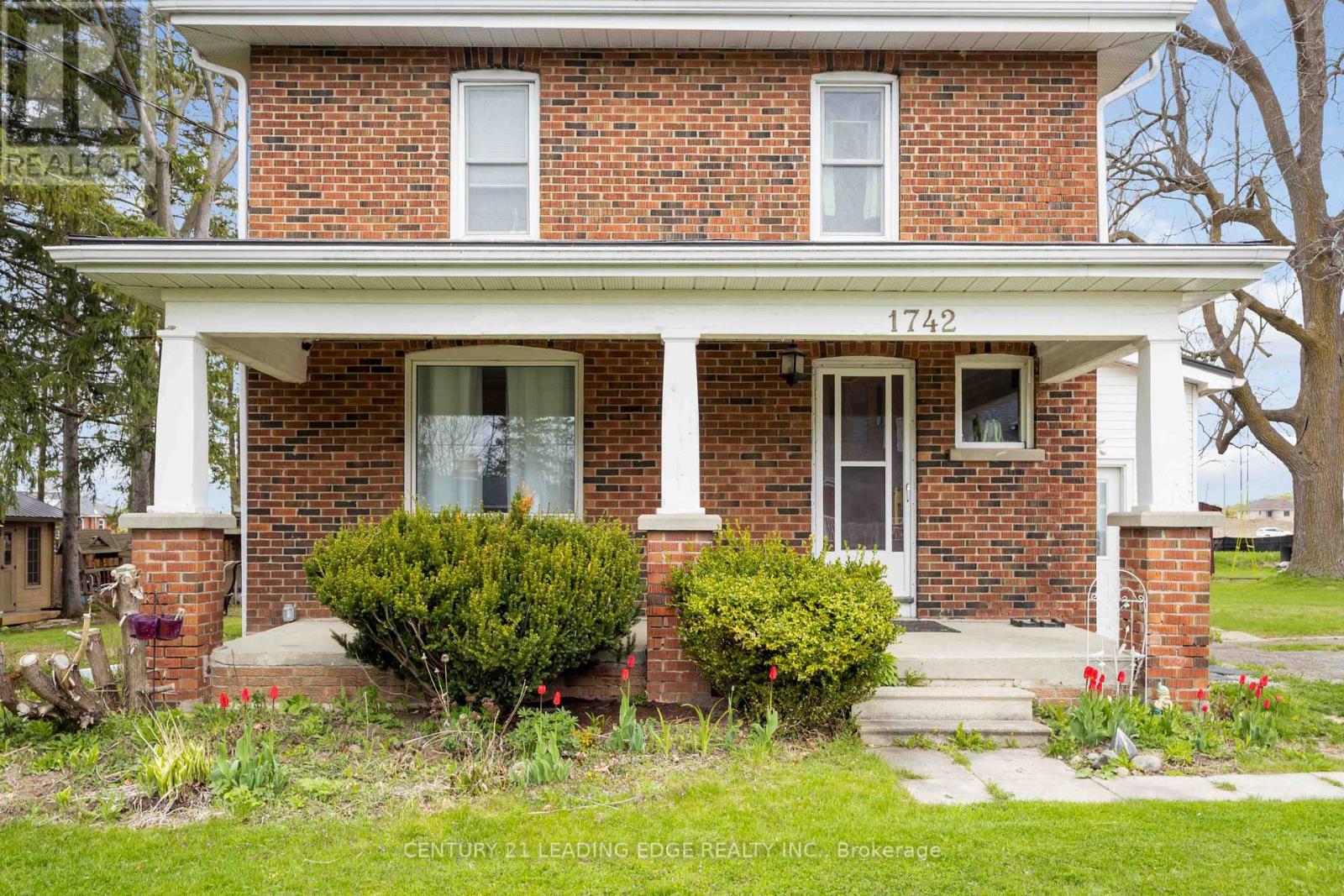 1742 Lane Street, Pickering, Ontario  L1Y 1B6 - Photo 3 - E12209014