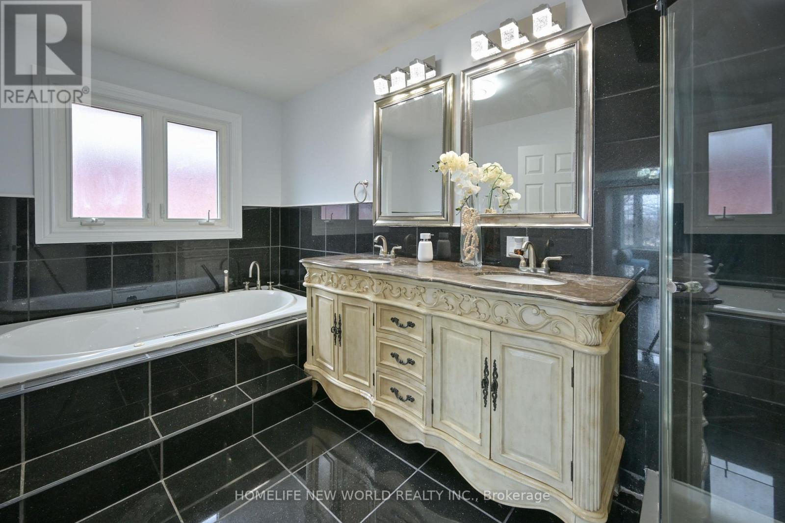 356 Goldhawk Trail, Toronto, Ontario  M1V 4G1 - Photo 24 - E12209082