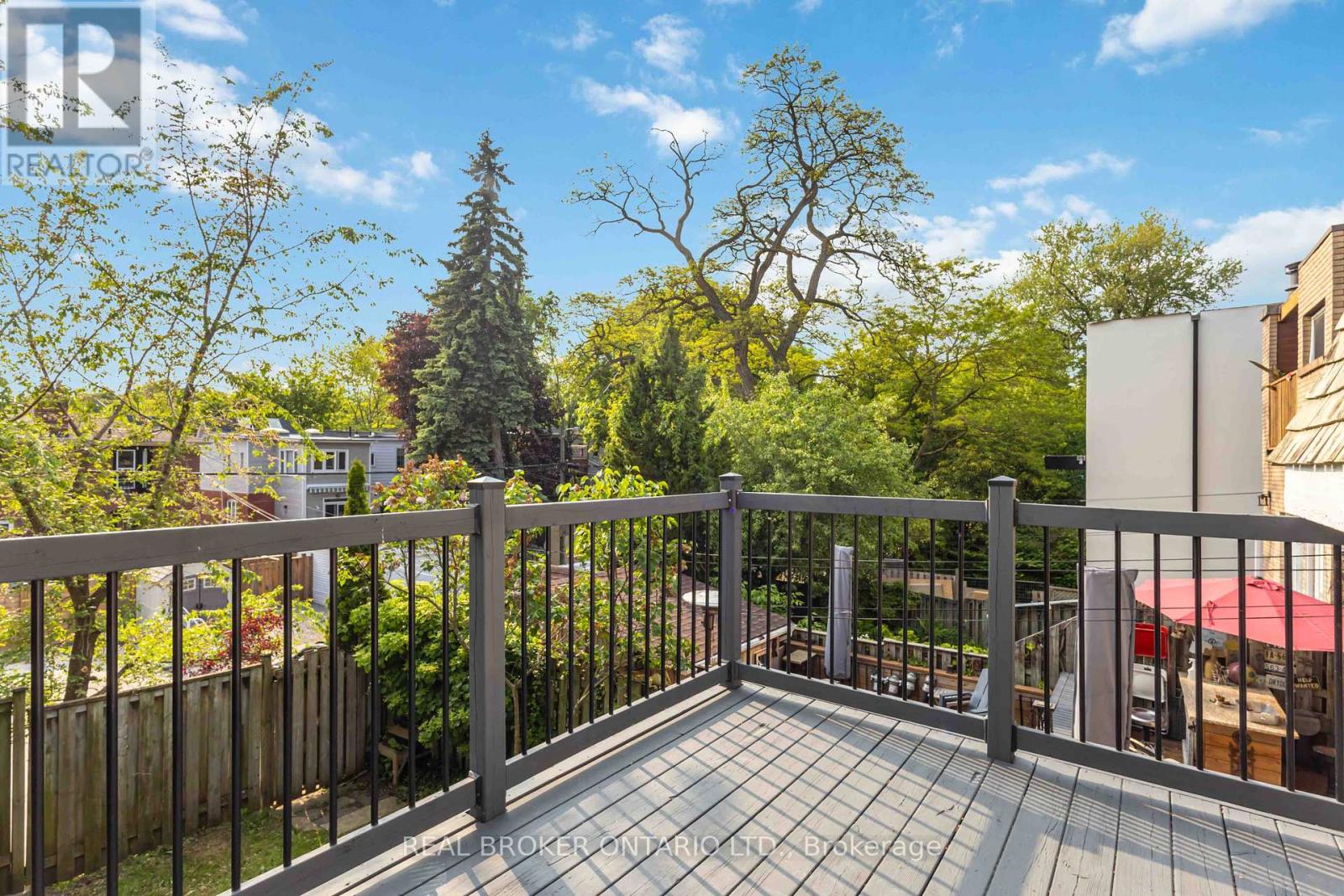 284 Waverley Road, Toronto, Ontario  M4L 3T6 - Photo 11 - E12209084