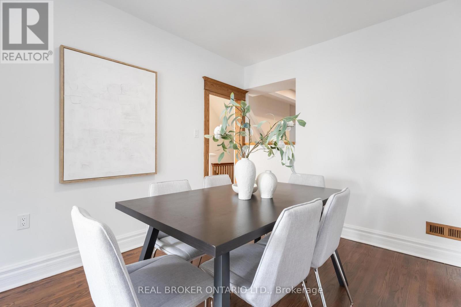 284 Waverley Road, Toronto, Ontario  M4L 3T6 - Photo 15 - E12209084