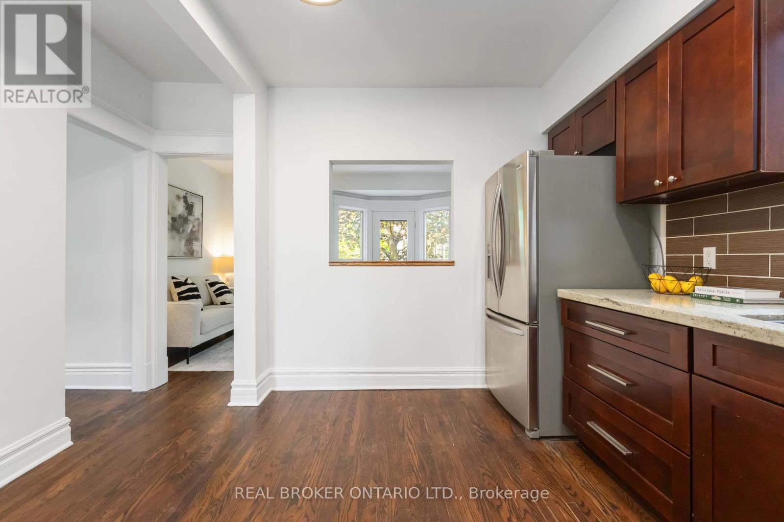 284 Waverley Road, Toronto, Ontario  M4L 3T6 - Photo 16 - E12209084