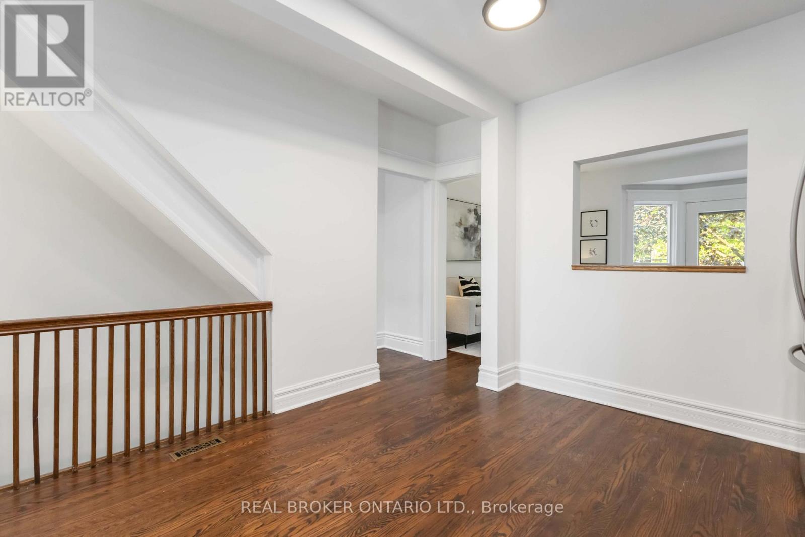284 Waverley Road, Toronto, Ontario  M4L 3T6 - Photo 17 - E12209084
