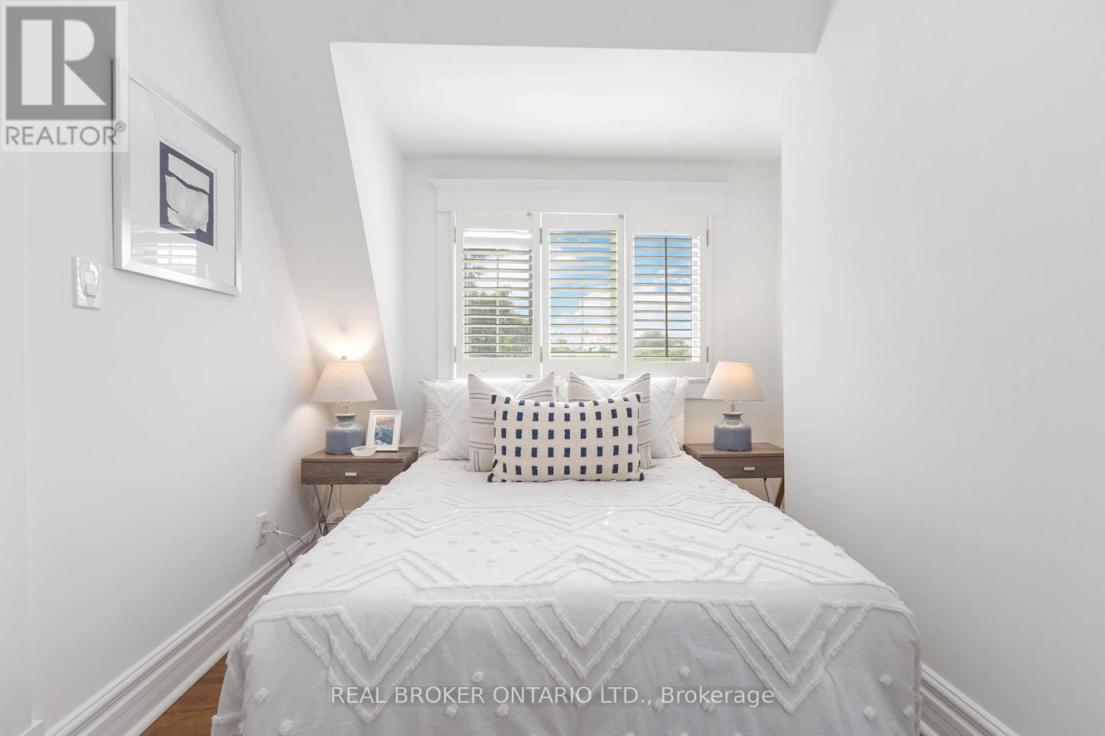 284 Waverley Road, Toronto, Ontario  M4L 3T6 - Photo 23 - E12209084