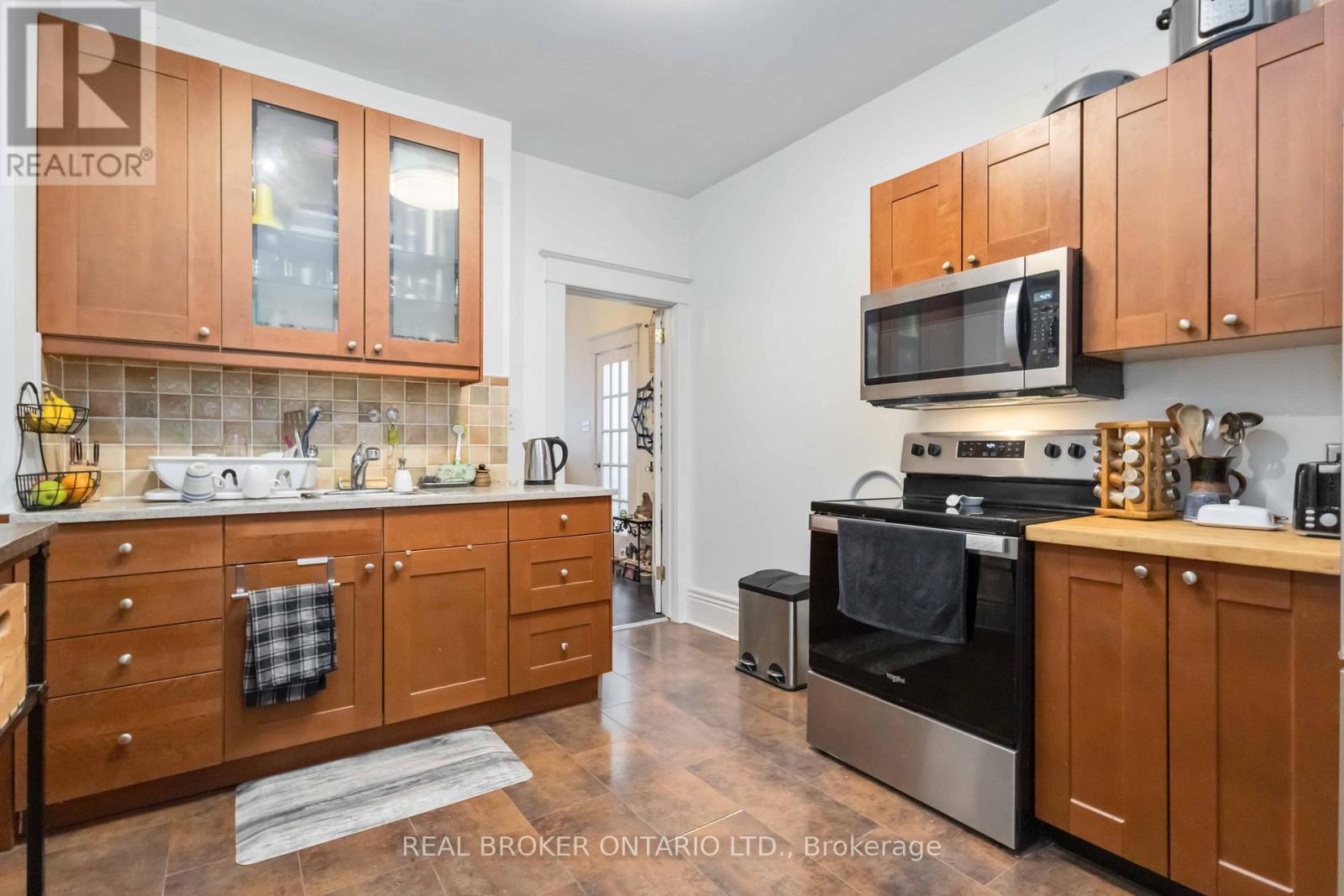 284 Waverley Road, Toronto, Ontario  M4L 3T6 - Photo 32 - E12209084