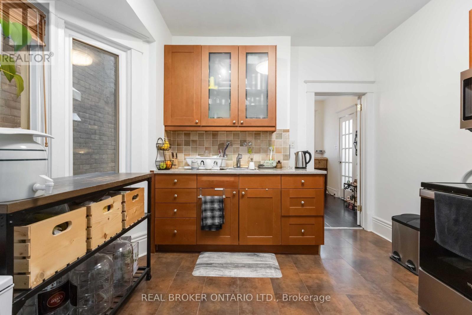 284 Waverley Road, Toronto, Ontario  M4L 3T6 - Photo 33 - E12209084