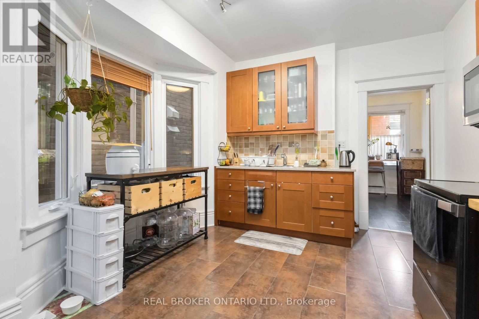 284 Waverley Road, Toronto, Ontario  M4L 3T6 - Photo 34 - E12209084