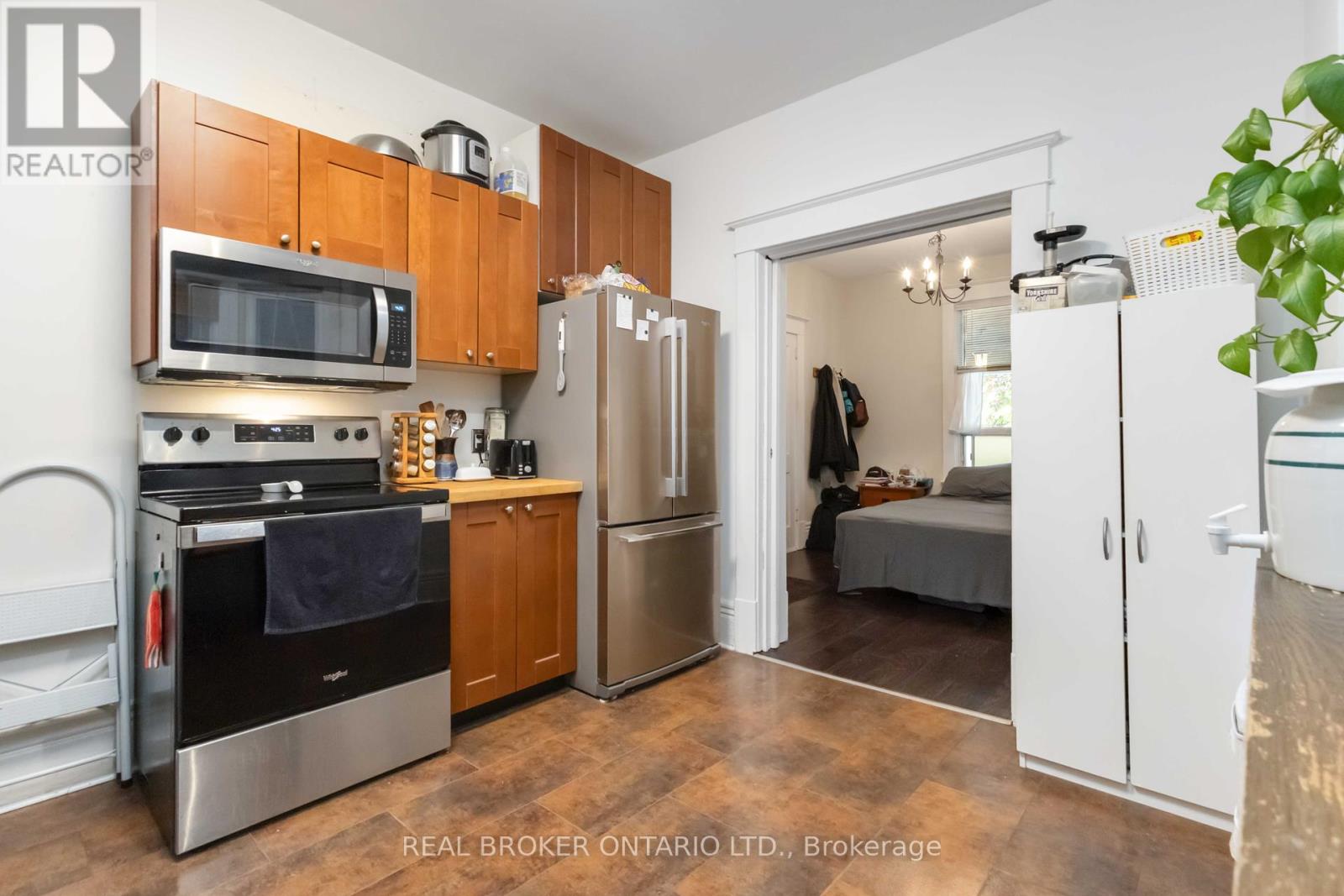 284 Waverley Road, Toronto, Ontario  M4L 3T6 - Photo 36 - E12209084