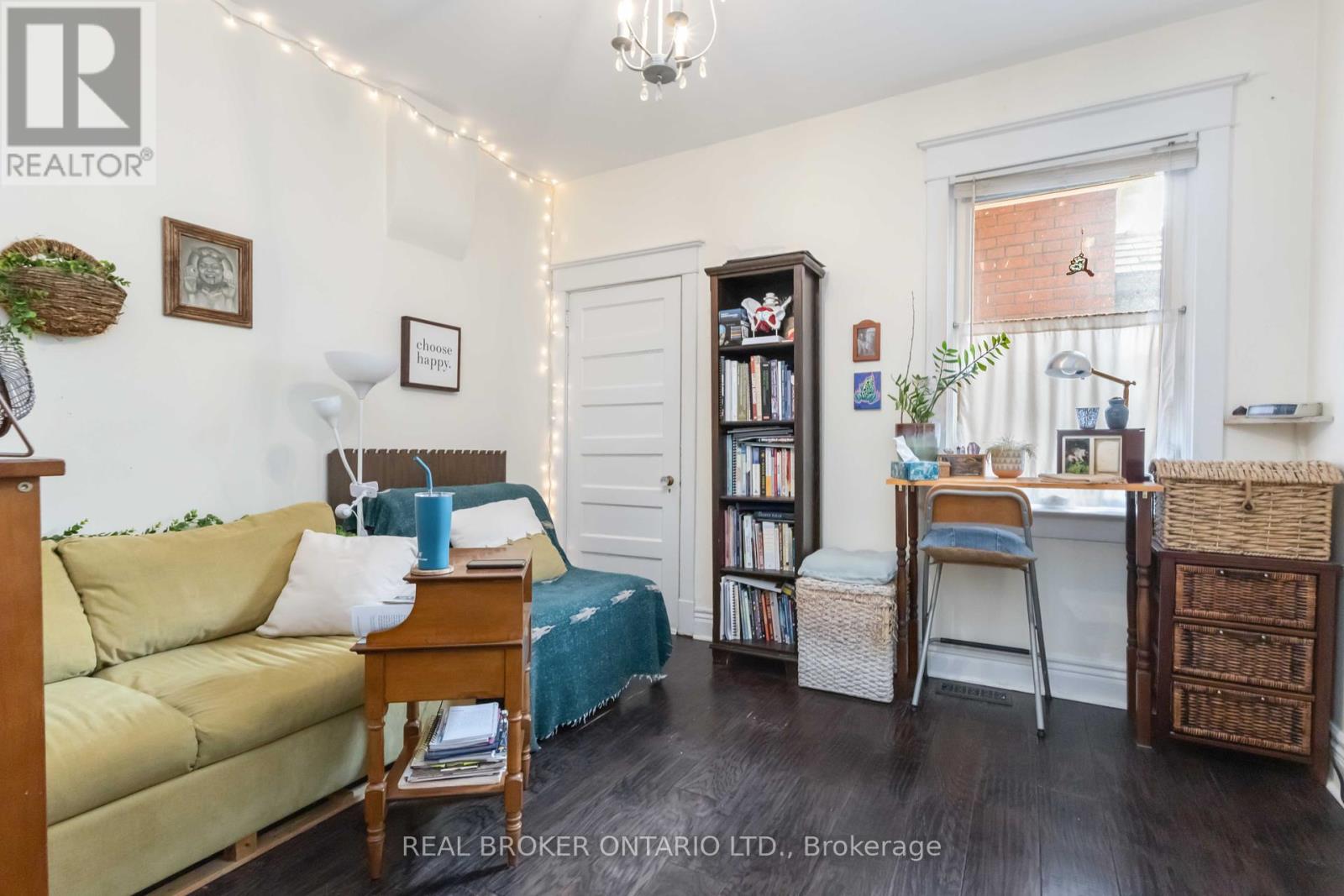 284 Waverley Road, Toronto, Ontario  M4L 3T6 - Photo 38 - E12209084
