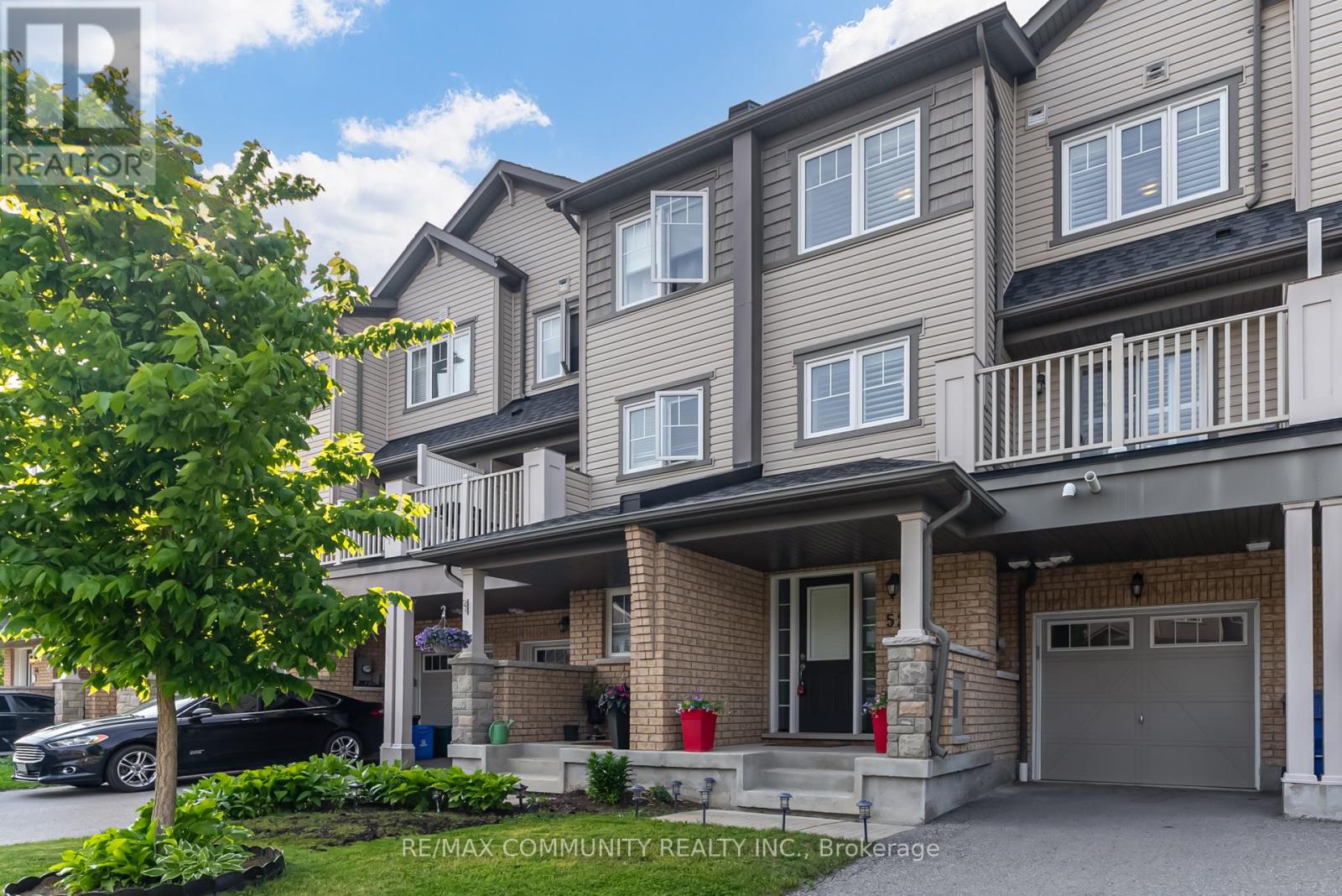 52 Nearco Crescent, Oshawa, Ontario  L1L 0J4 - Photo 2 - E12209153