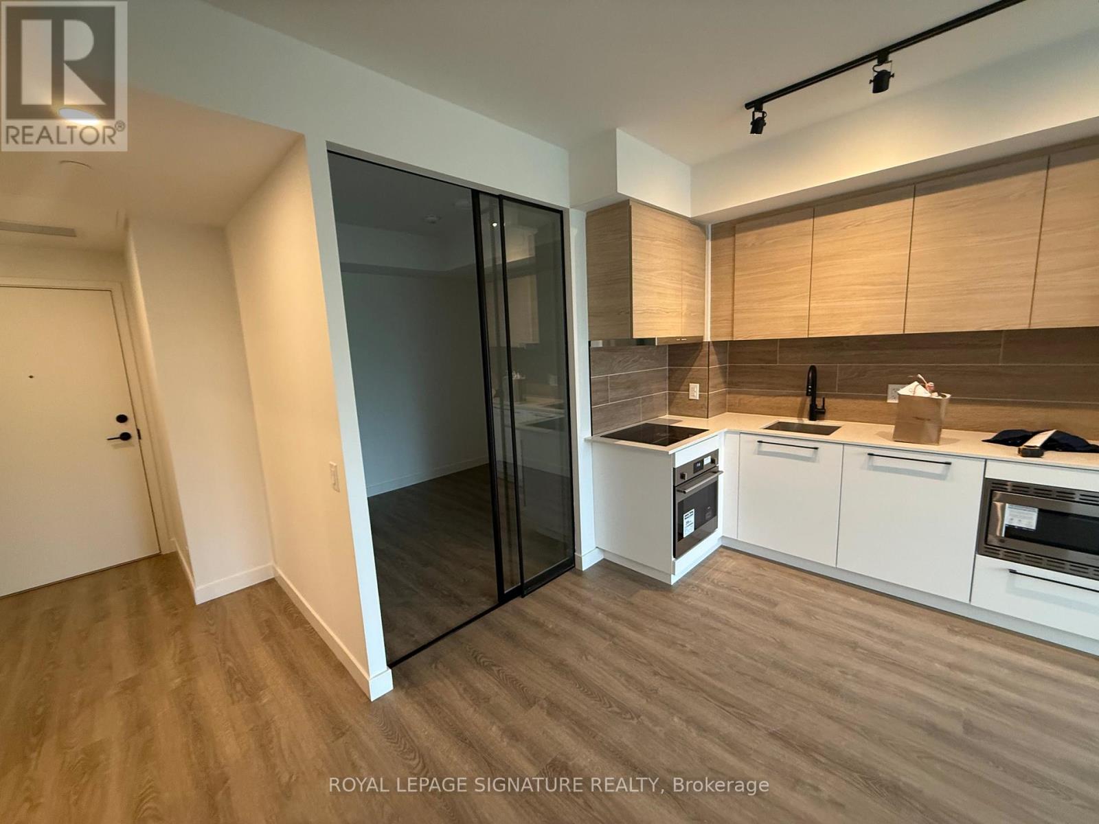 424 - 1050 Eastern Avenue, Toronto (The Beaches), Ontario  M4L 0B7 - Photo 2 - E12209185