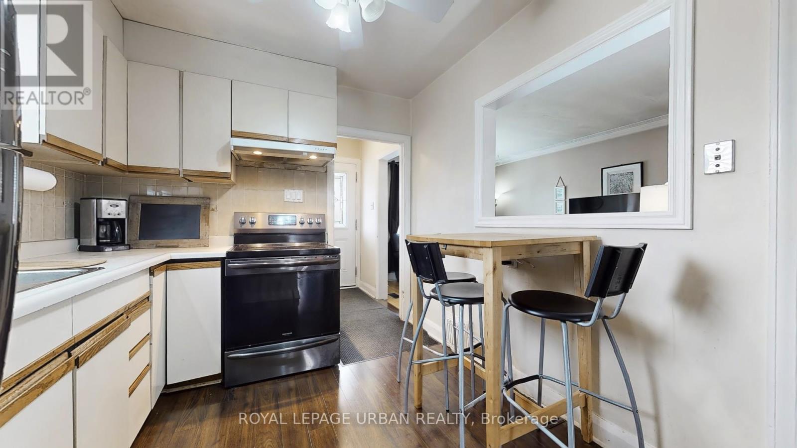 61 Binswood Avenue, Toronto (East York), Ontario  M4C 3N8 - Photo 11 - E12209226