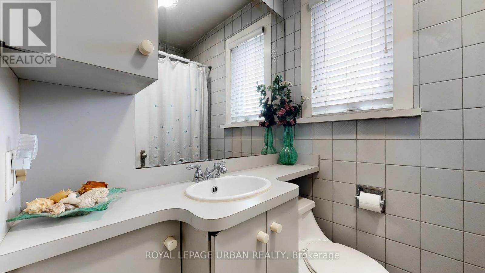 61 Binswood Avenue, Toronto (East York), Ontario  M4C 3N8 - Photo 18 - E12209226