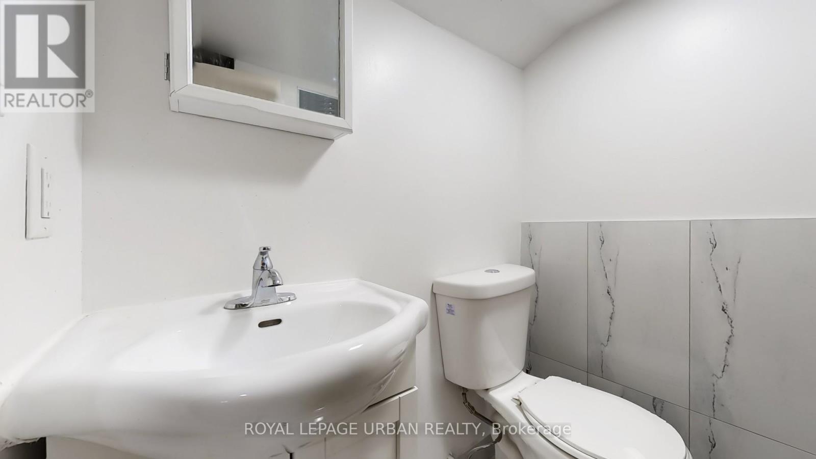 61 Binswood Avenue, Toronto (East York), Ontario  M4C 3N8 - Photo 31 - E12209226