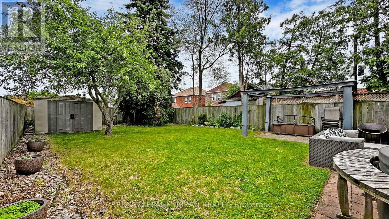 61 Binswood Avenue, Toronto (East York), Ontario  M4C 3N8 - Photo 36 - E12209226
