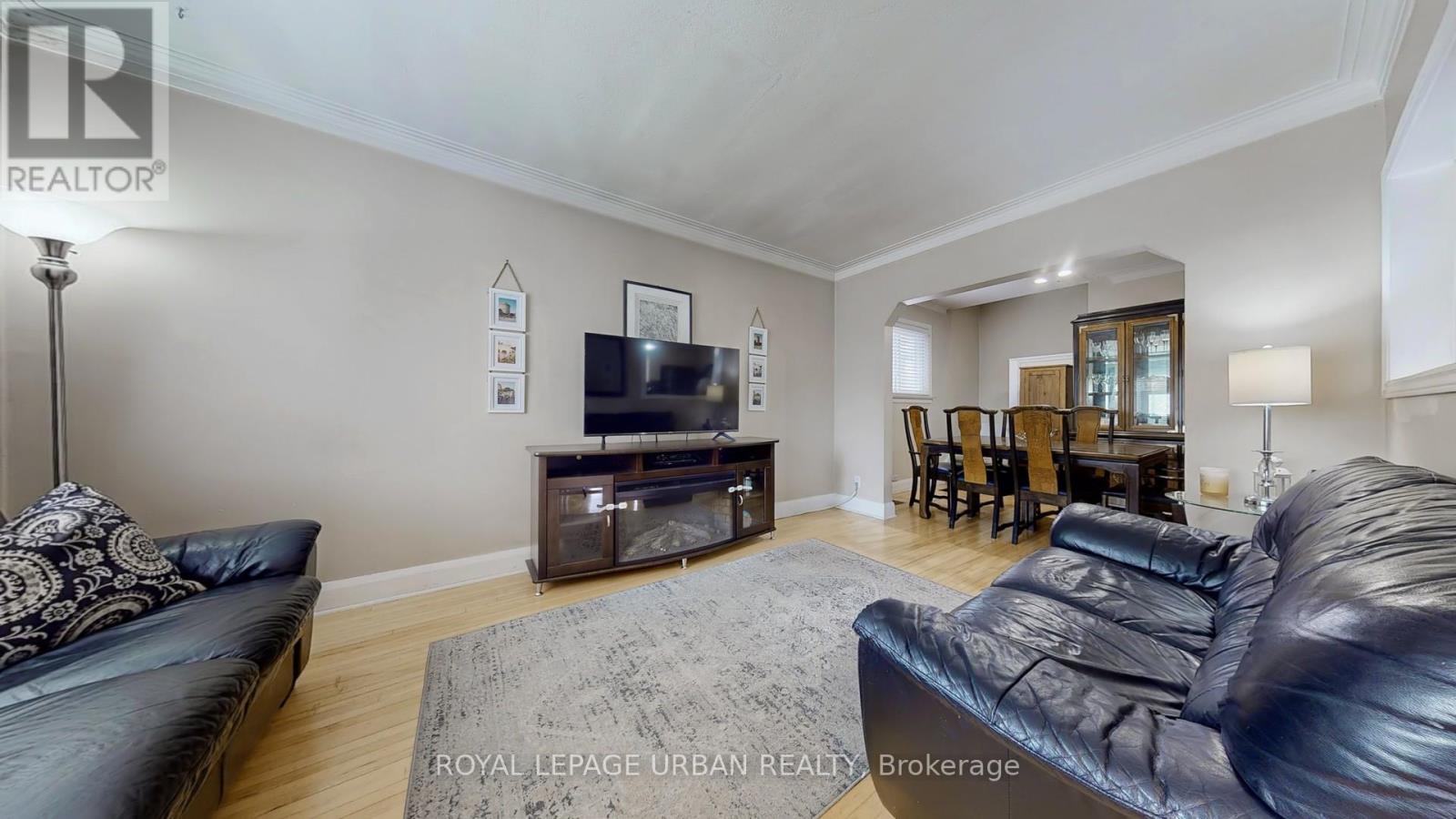 61 Binswood Avenue, Toronto (East York), Ontario  M4C 3N8 - Photo 7 - E12209226