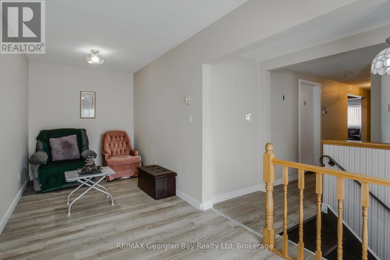586 Dominion Avenue, Midland, Ontario  L4R 1R3 - Photo 6 - S12207996