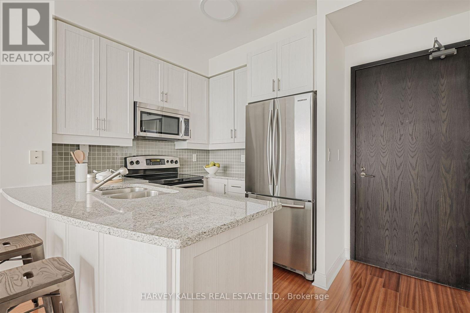 2906 - 18 Yorkville Avenue, Toronto, Ontario  M4W 1L4 - Photo 9 - C12208511